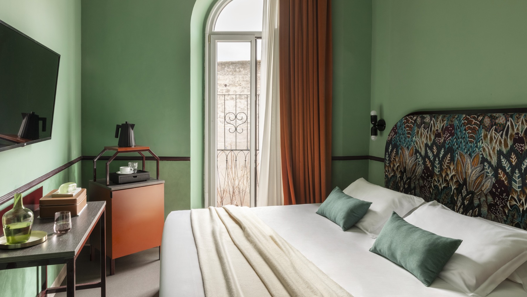 Reception con personale multilingue - Barberini Retreat Boutique Hotel, BZAR hotels a Roma