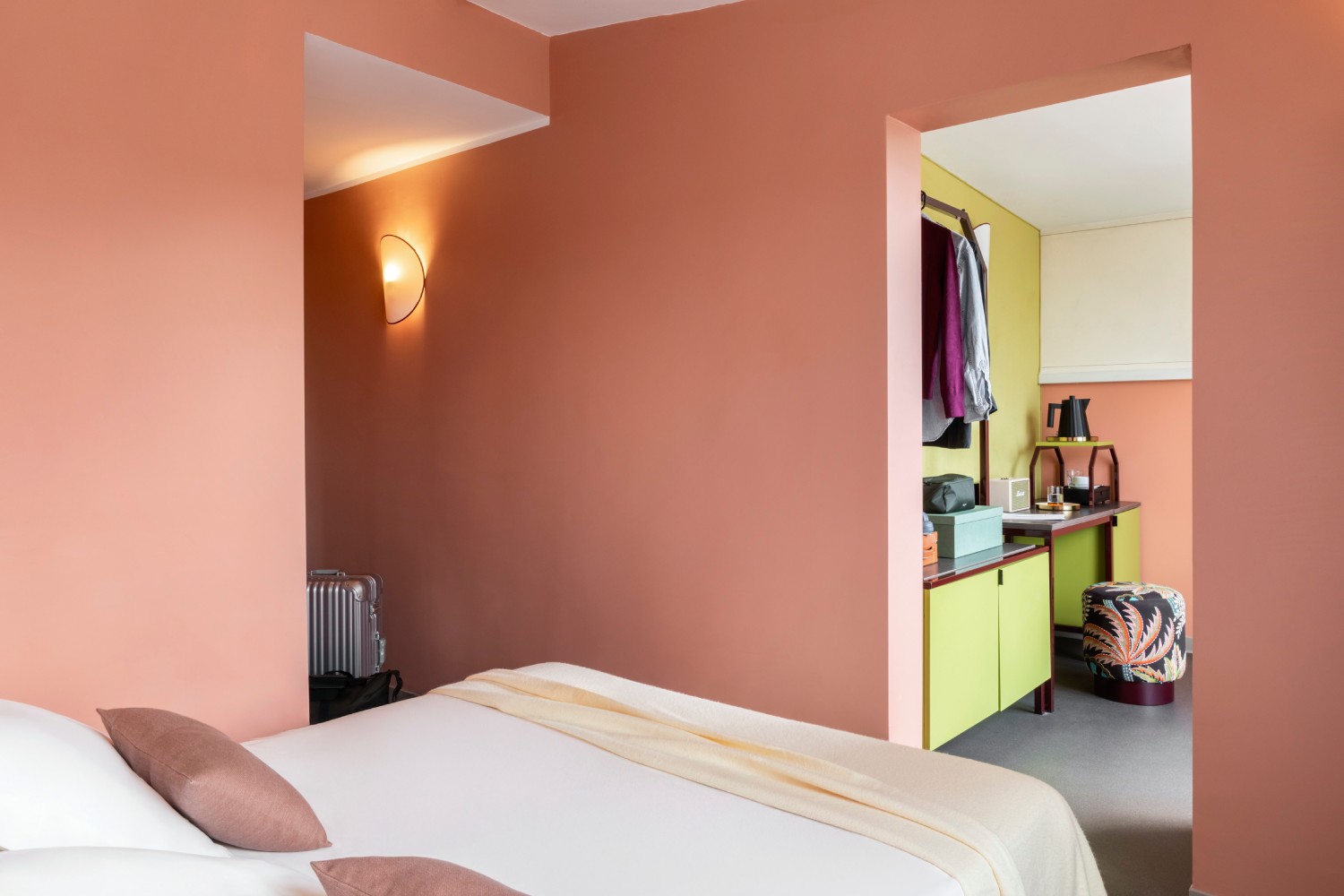 General view of the bright and spacious Junior Suite room - Barberini Retreat Boutique Hotel, BZAR hotels in Rome - view 2