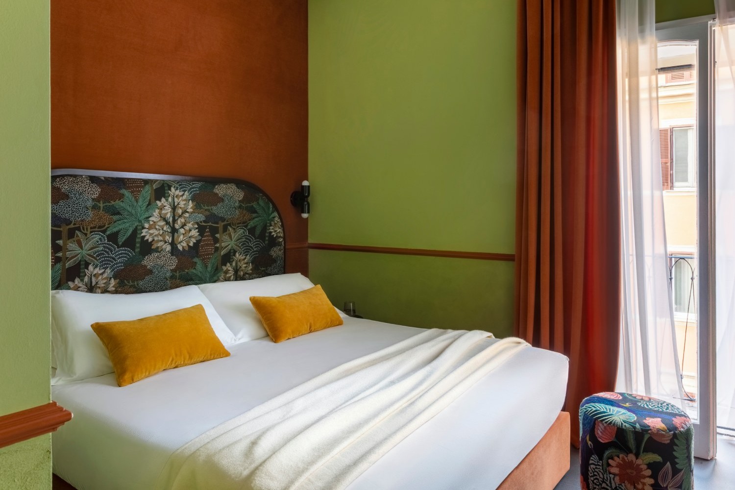 General view of the bright Superior room - Barberini Retreat Boutique Hotel, BZAR hotels in Rome - view 1